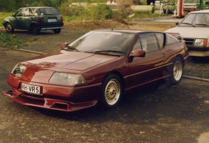 Renault Alpine V6 Turbo braun